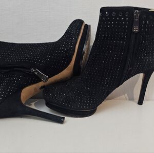 BCBGMaxazria Boots 8.5 Suede